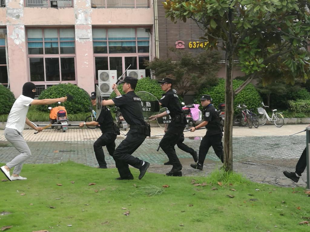 港媒：警方鎖定700餘反送中示威者 部分已逃海外 - 新聞 - Rti 中央廣播電臺