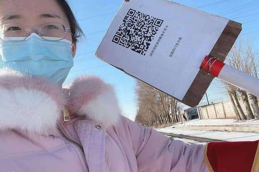 浙农林大志愿者把“寒假作业”书写在疫情防控一线