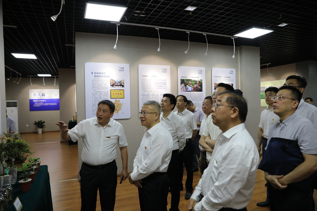 党史学习教育副省长徐文光来校讲授党史学习教育专题党课