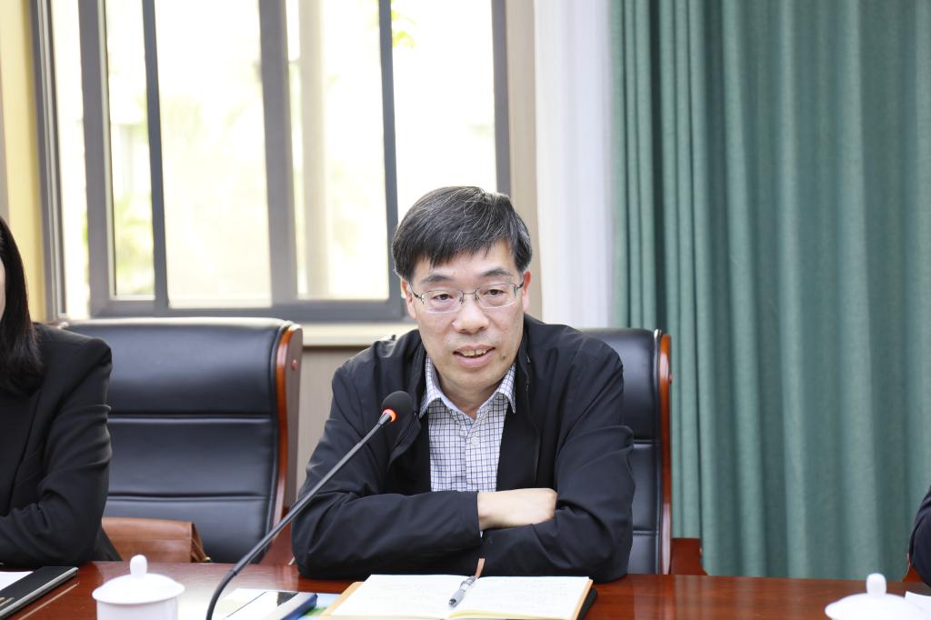 浙江理工大学党委书记吴锋民一行来校考察交流
